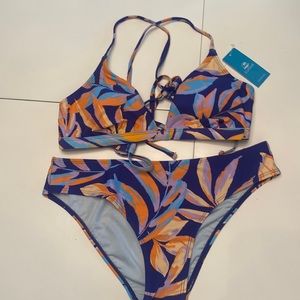 NWT Cupshe Release Happiness Lace-Back Top & Hipster Bikini Set